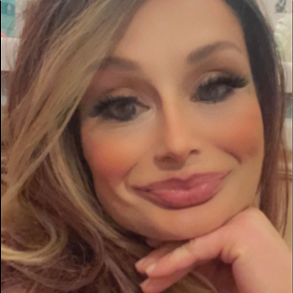 Meet your Posher, Tanya - Picture 3 of 10